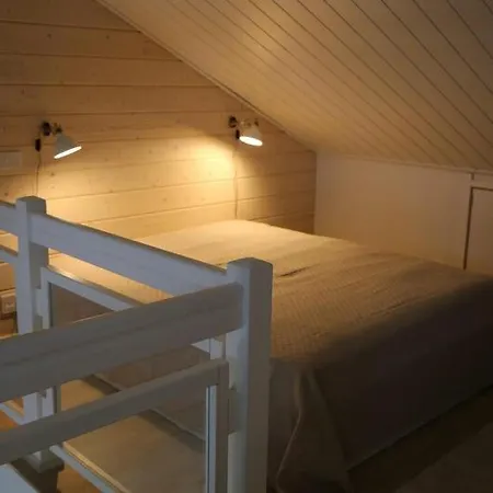 Hotel Velhotar B5 Akaslompolo